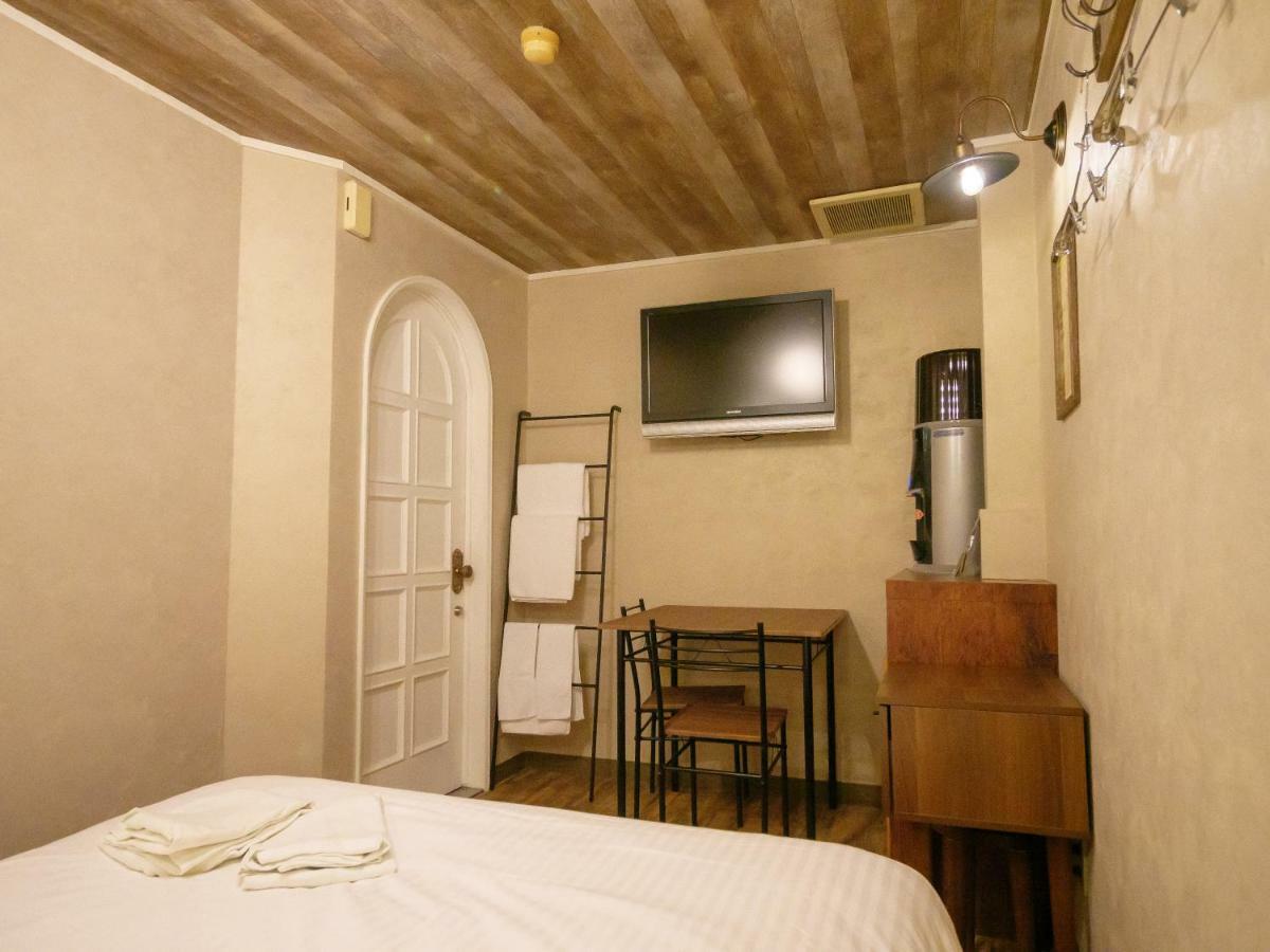 Loft Hotel Tokyo #Meguro ภายนอก รูปภาพ